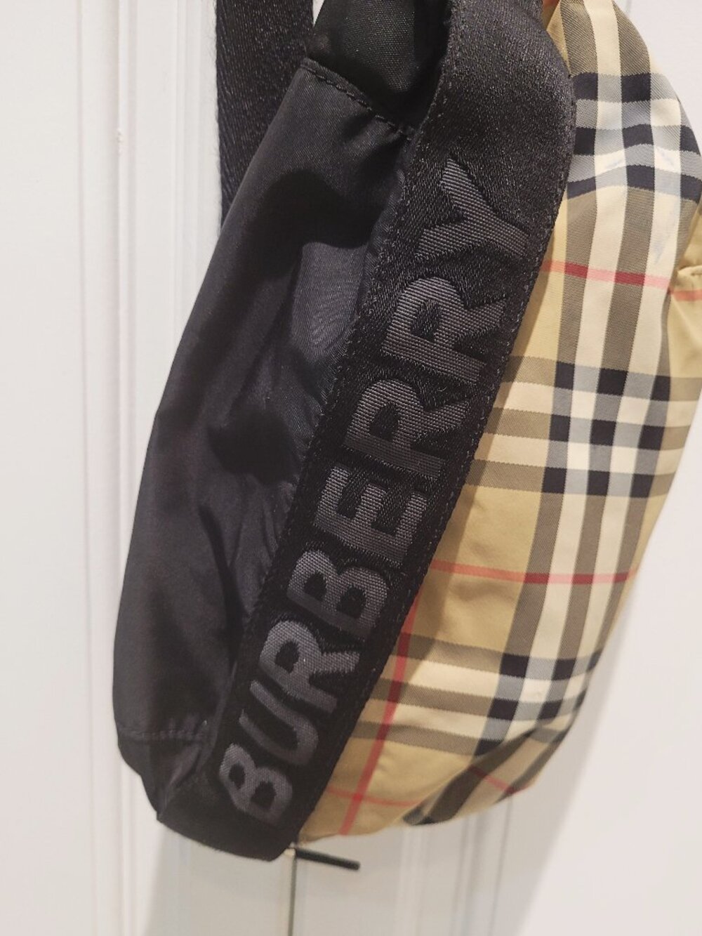 UNISEX~Burberry House Check Crossbody Bag With Authentication Certificate